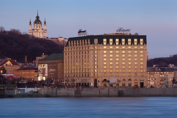 Fairmont Grand Hotel